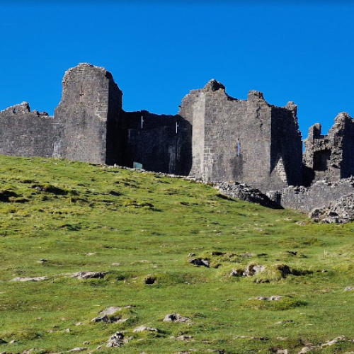 Castell Carreg Cennen